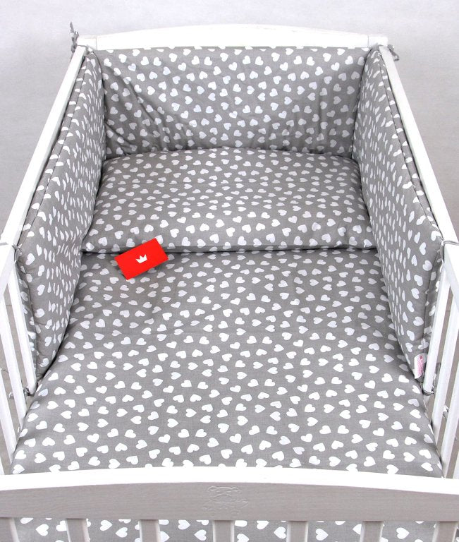 BABYLUX Bettumrandung NESTCHEN mit Kopfschutz 210 x 30 cm 95. Herzen Grau