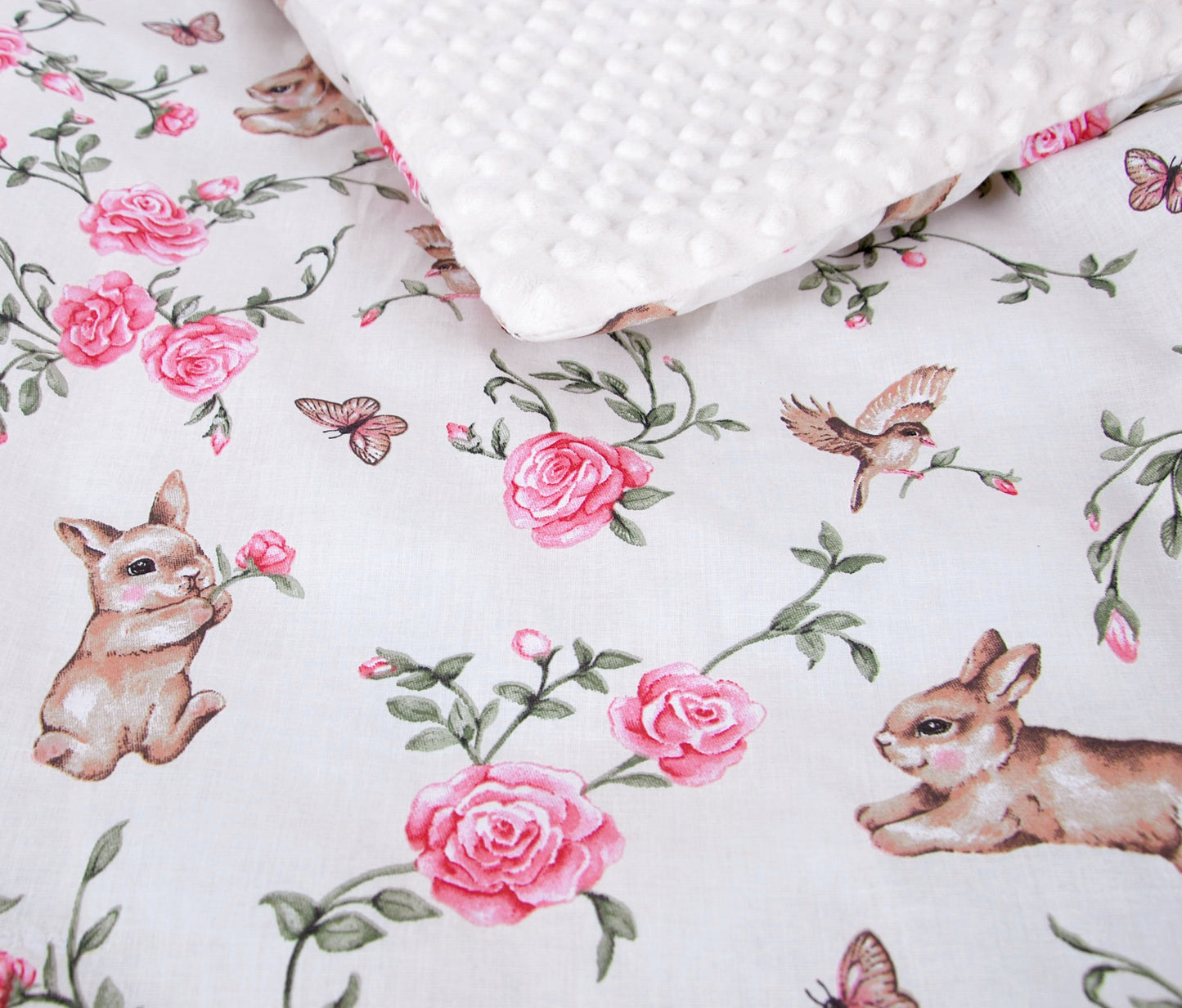 BABYLUX Babydecke Krabbeldecke MINKY Decke 75x100 cm mit Kissen K140 - Zauberhafte Rosenhüpfer