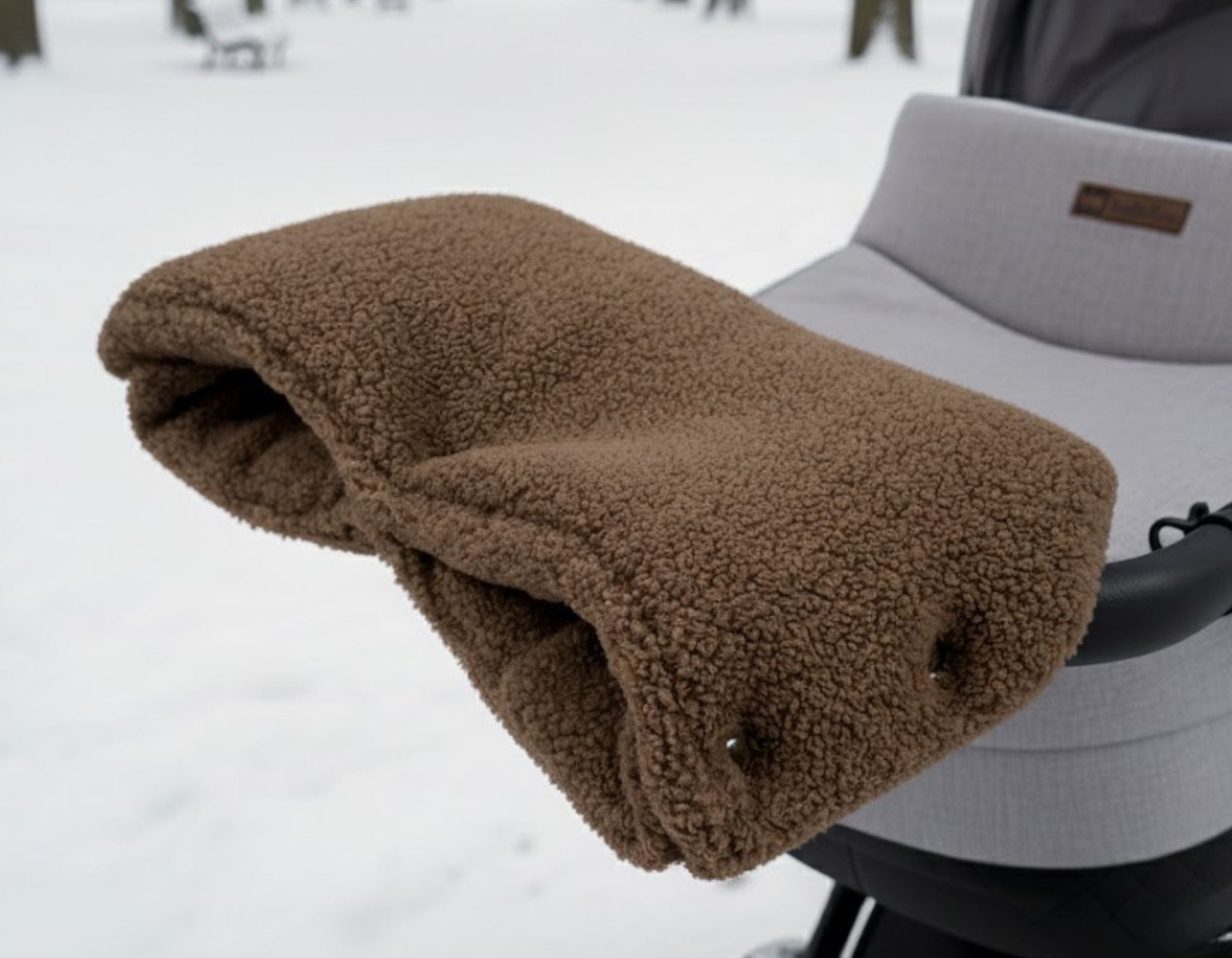 BabyLux Bouclé Handwärmer – Warmer Kinderwagen Buggy Handmuff für Winterspaziergänge - Braun
